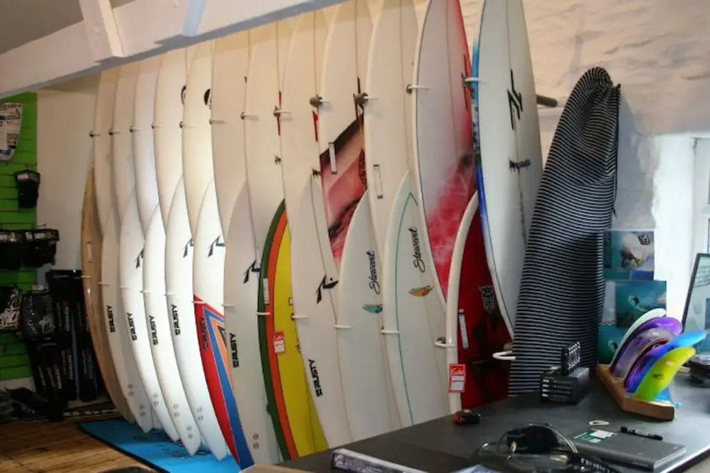 DIfferent types of surfboards
